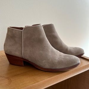 Sam Edelman Gray Suede Ankle Booties Size 6